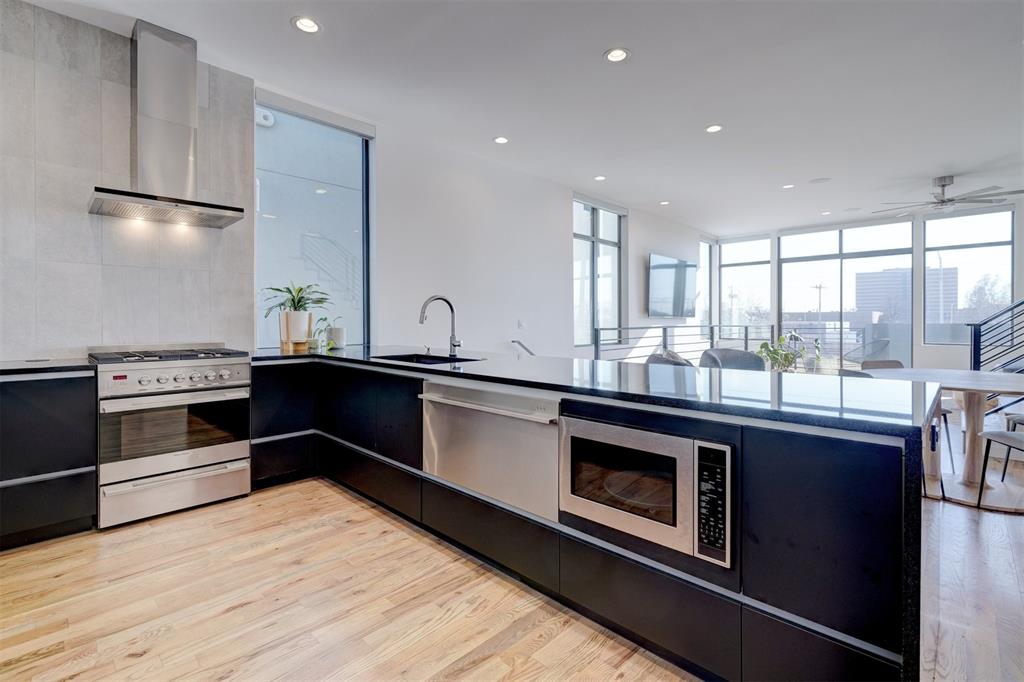 841 NW 6th Street