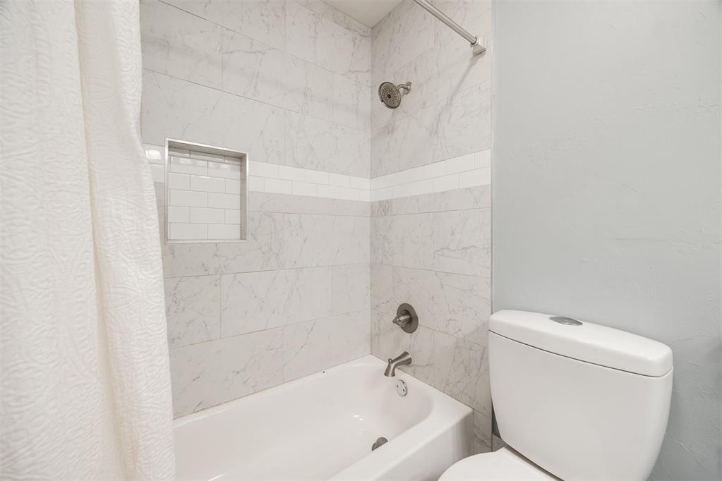 3924 NW Liberty Street