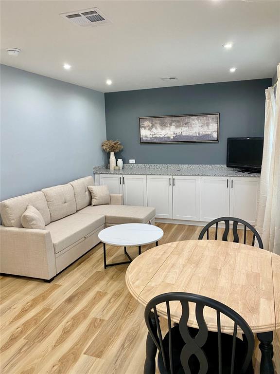 3924 NW Liberty Street