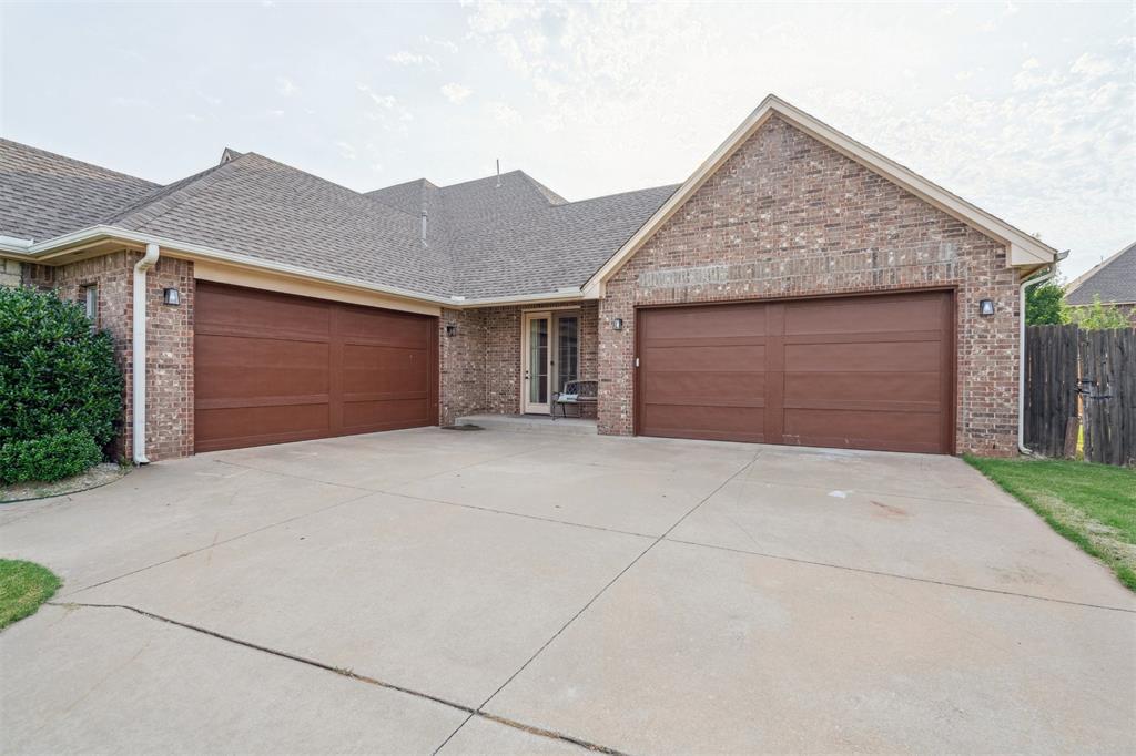 2600 Roxburgh Court