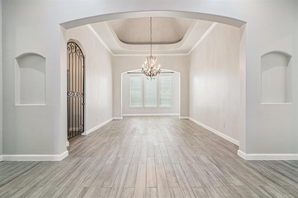 2600 Roxburgh Court