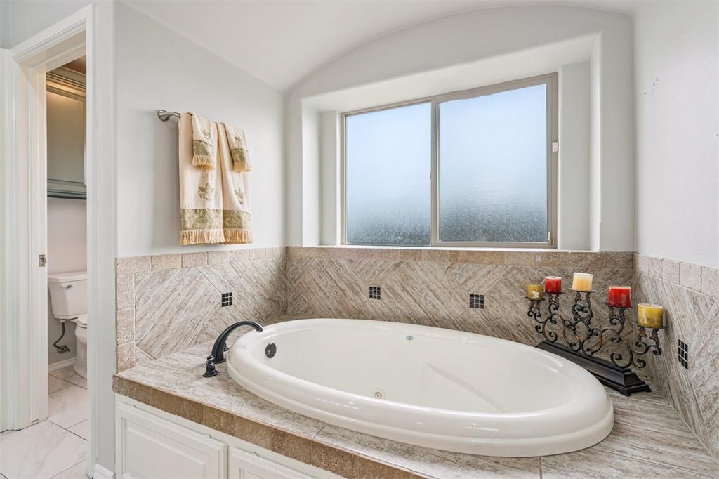 2600 Roxburgh Court