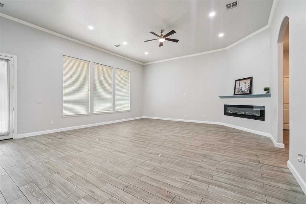 2600 Roxburgh Court