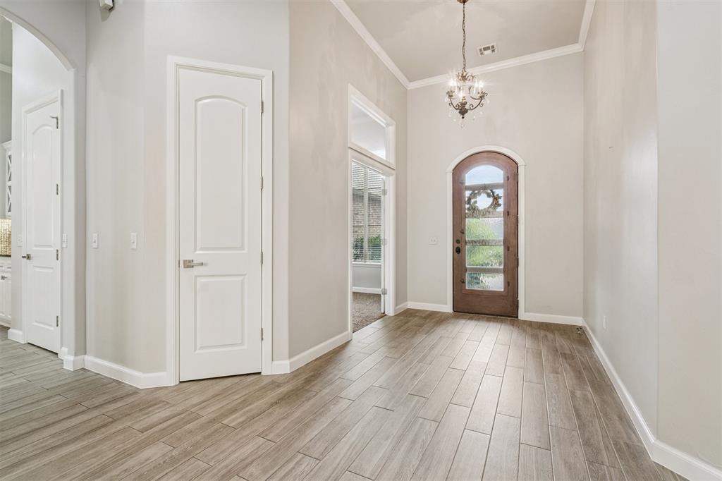 2600 Roxburgh Court