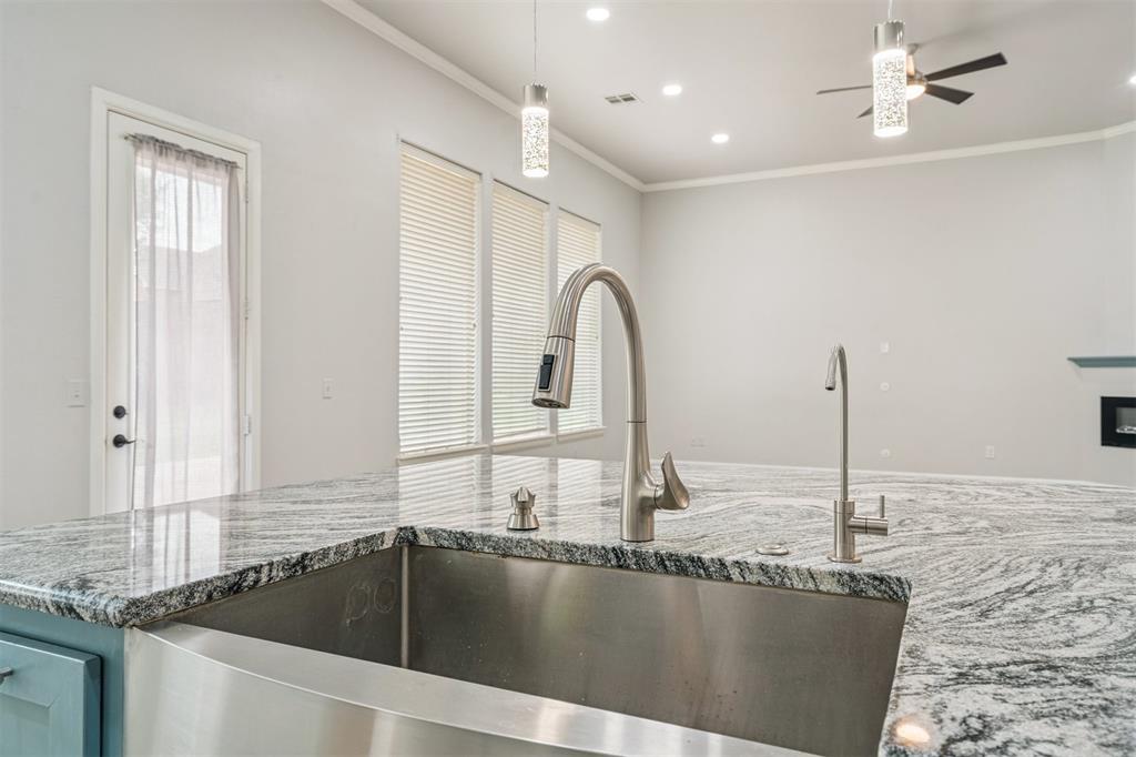2600 Roxburgh Court