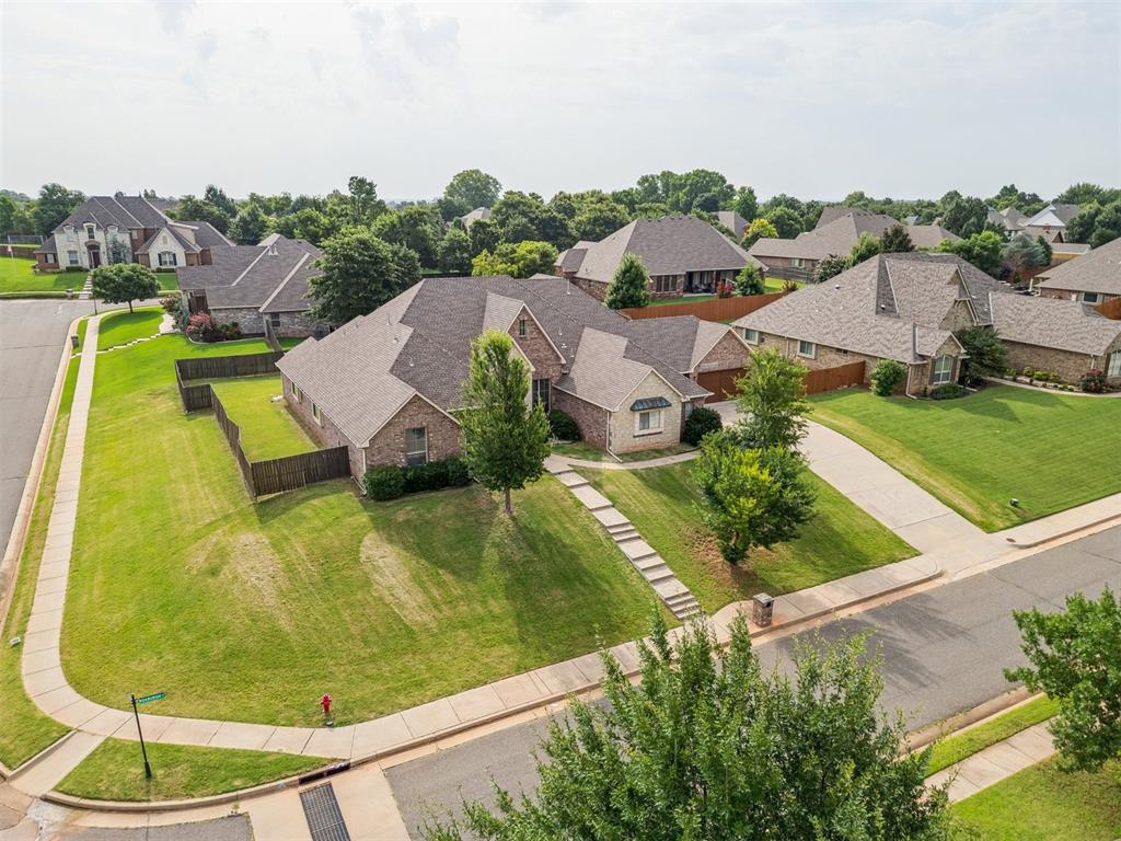 2600 Roxburgh Court