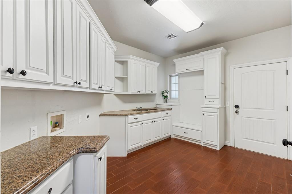 11208 Woodbridge Road