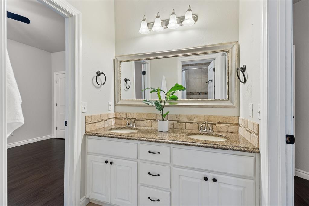 11208 Woodbridge Road