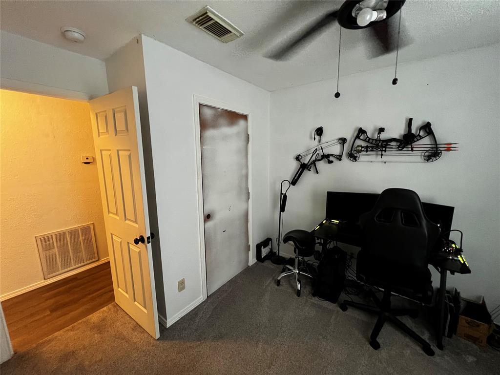 25 Antler Boulevard