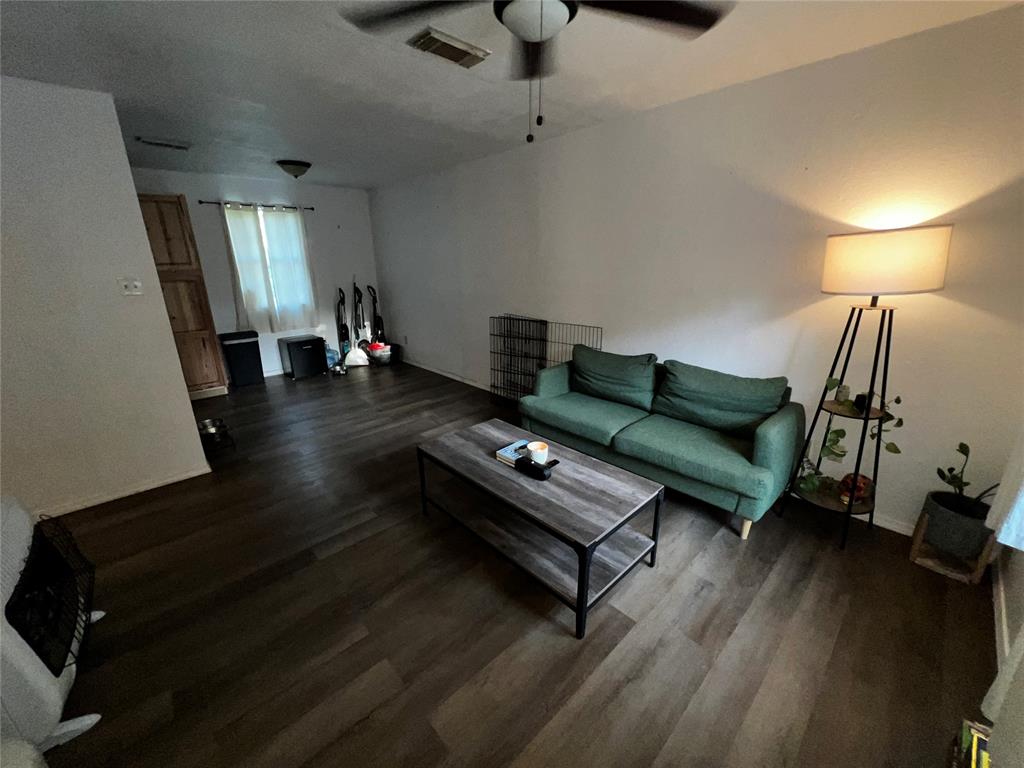 25 Antler Boulevard