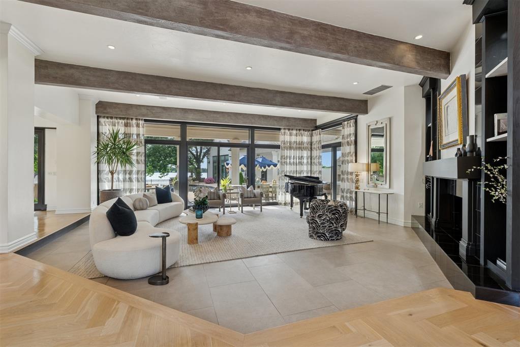 18909 Saddle River Drive