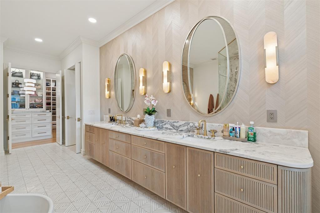 18909 Saddle River Drive