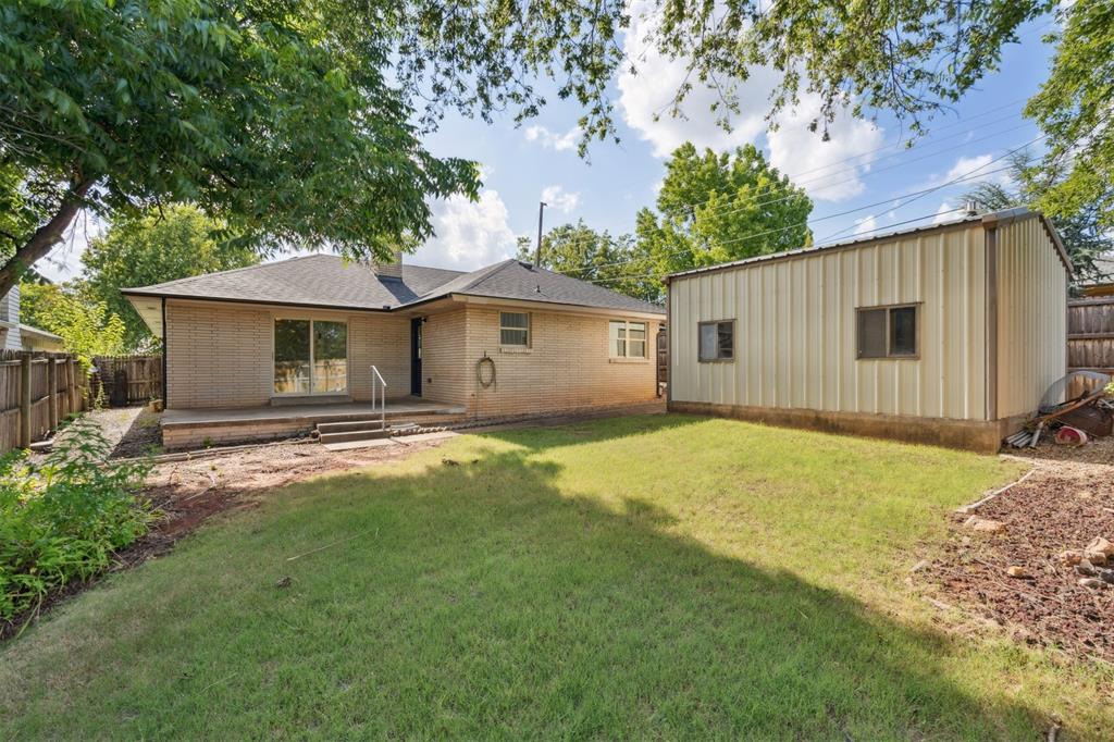 2427 NW 43rd Circle