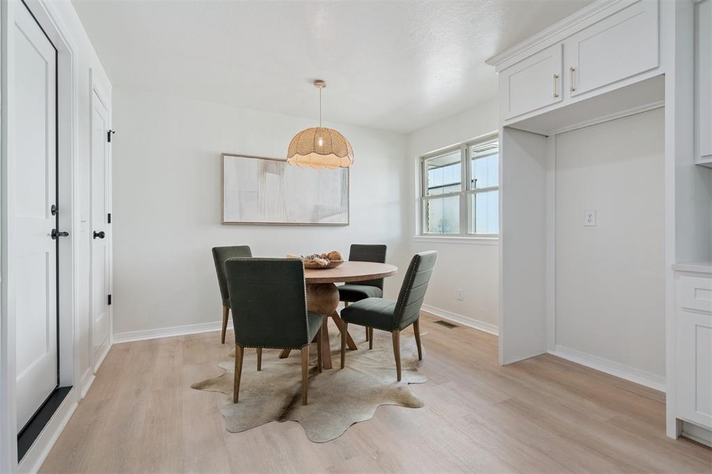 2427 NW 43rd Circle