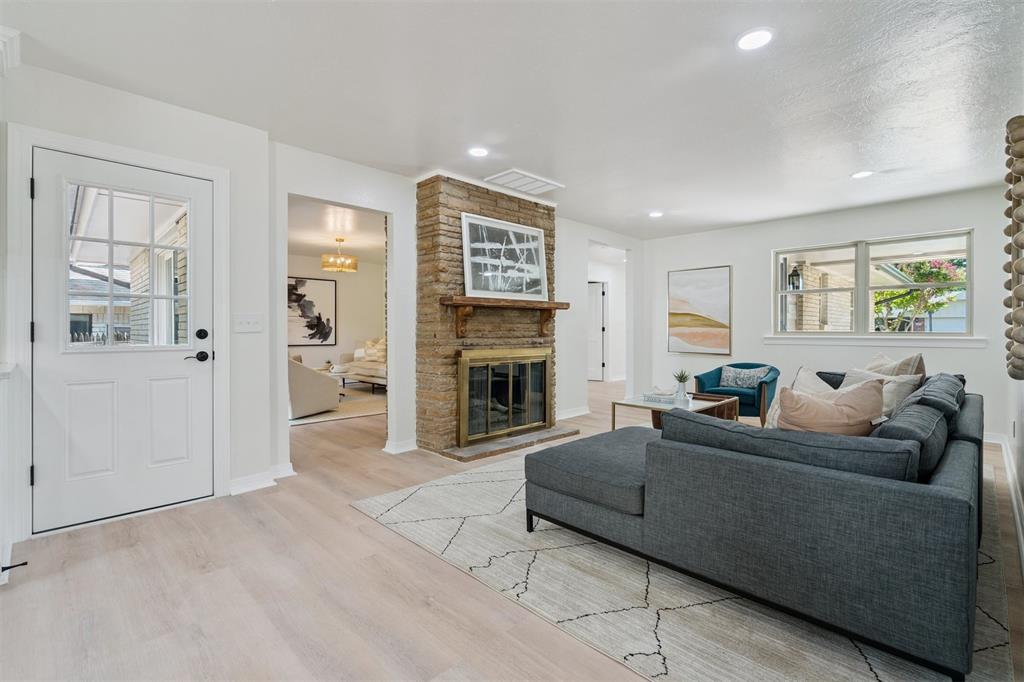 2427 NW 43rd Circle