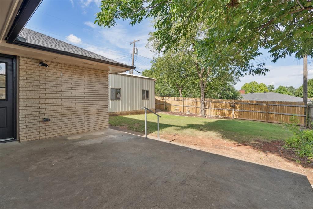 2427 NW 43rd Circle