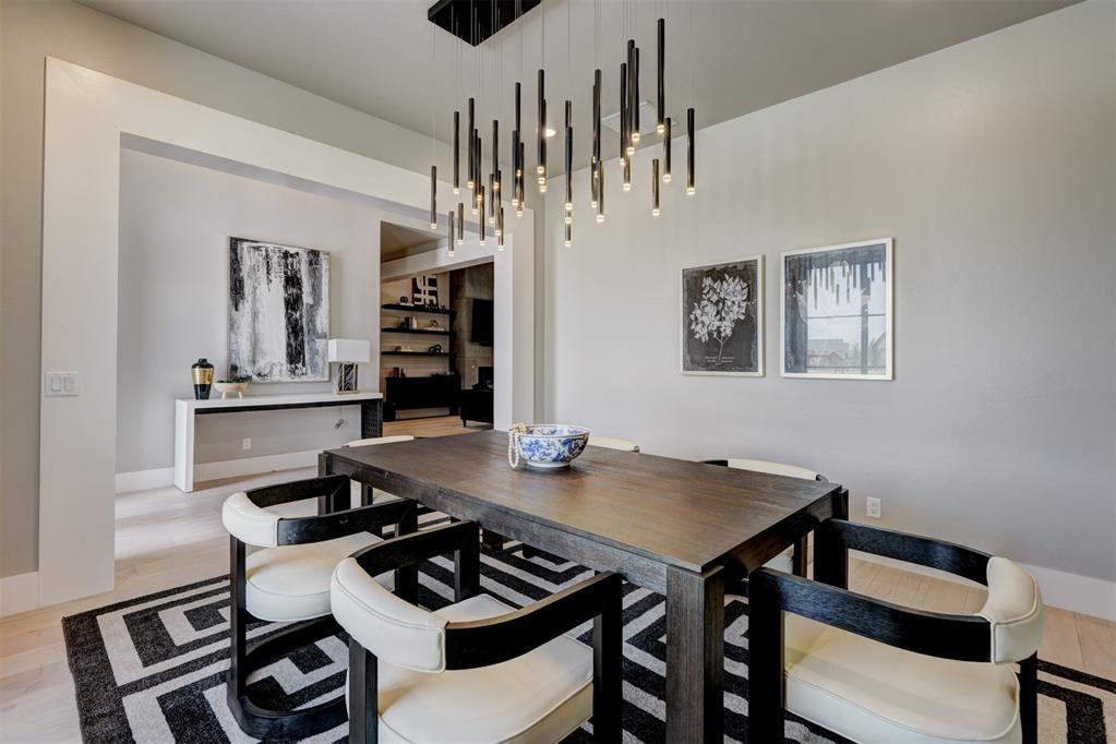 22015 Cricklewood Court