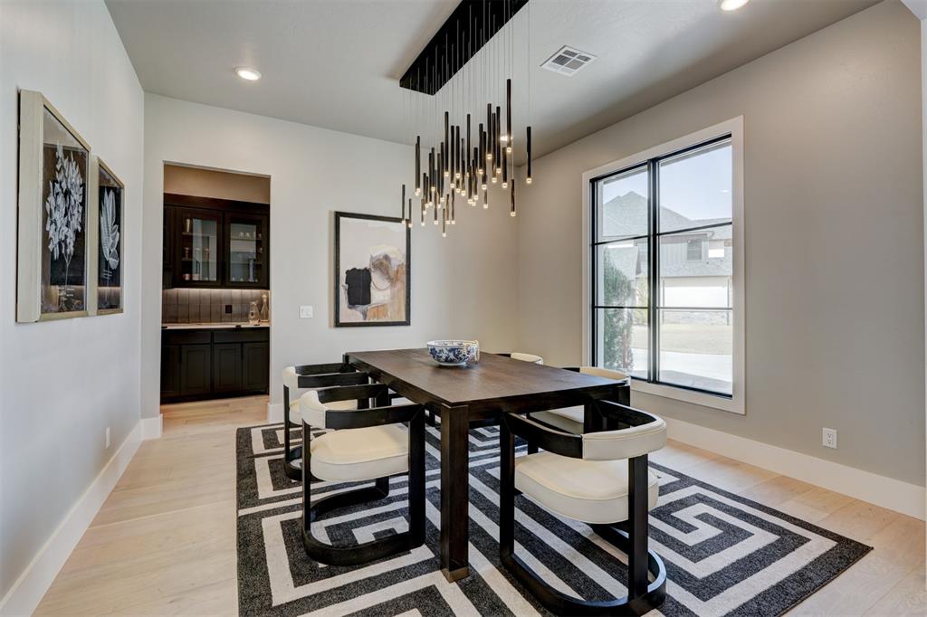 22015 Cricklewood Court