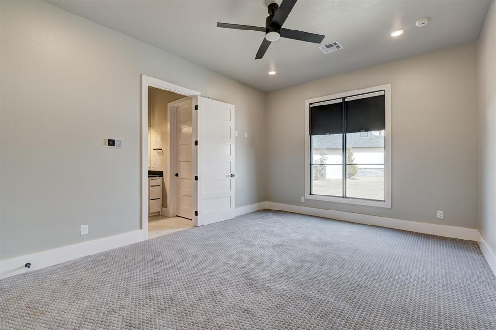22015 Cricklewood Court