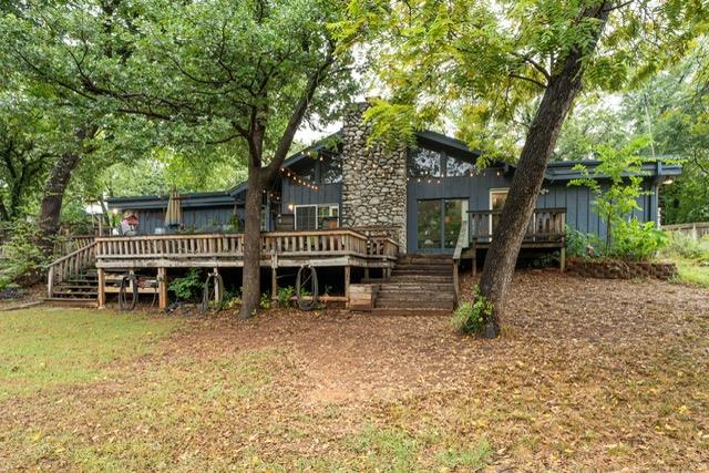 2113 N Mistletoe Lane