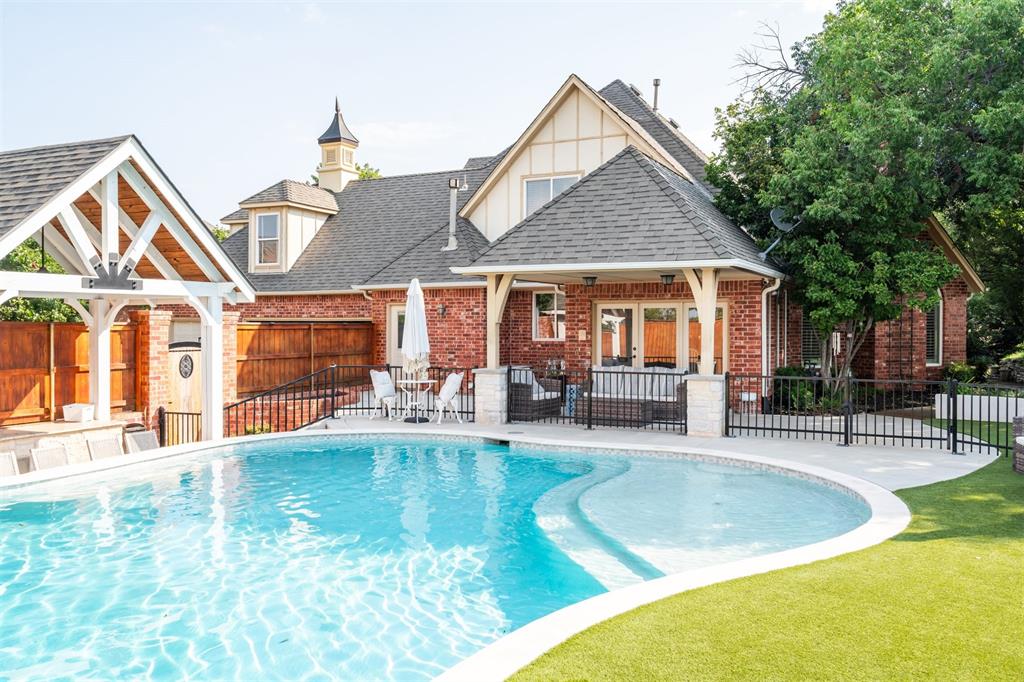816 NW 145th Circle