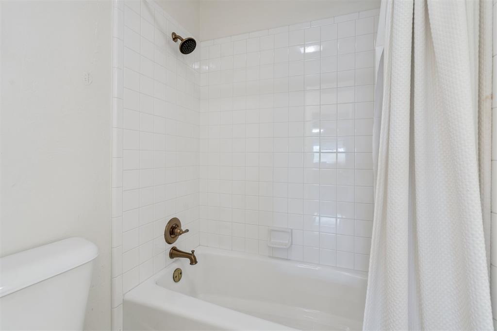 816 NW 145th Circle