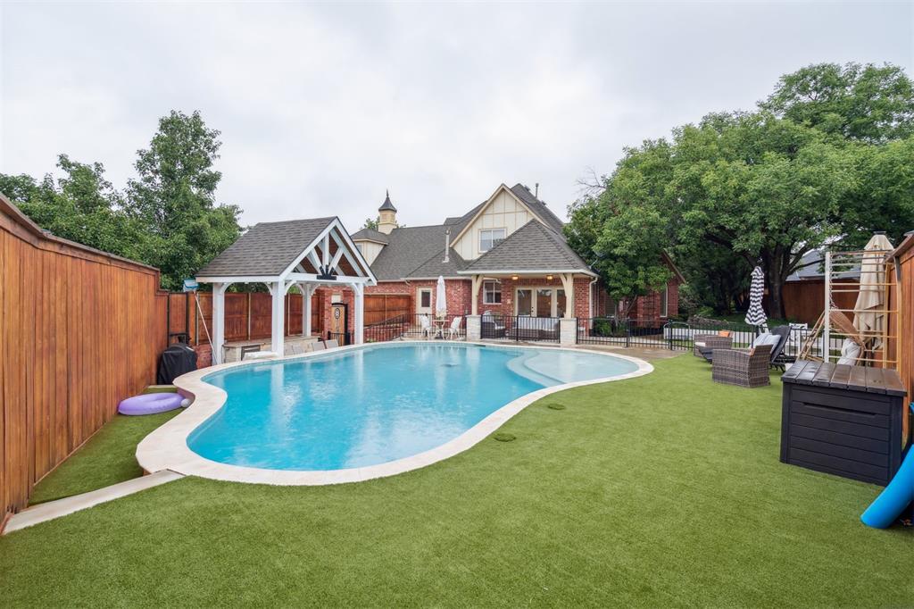 816 NW 145th Circle