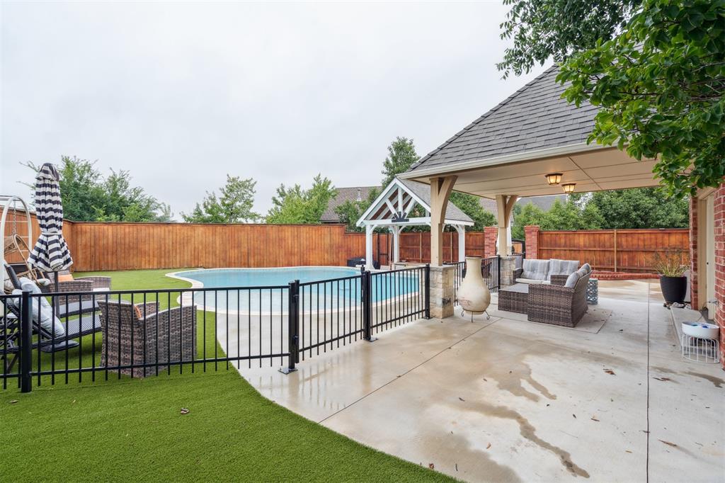 816 NW 145th Circle