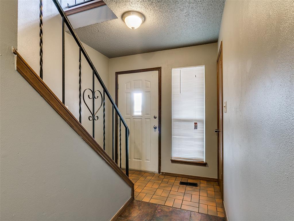 1900 N Moulton Court