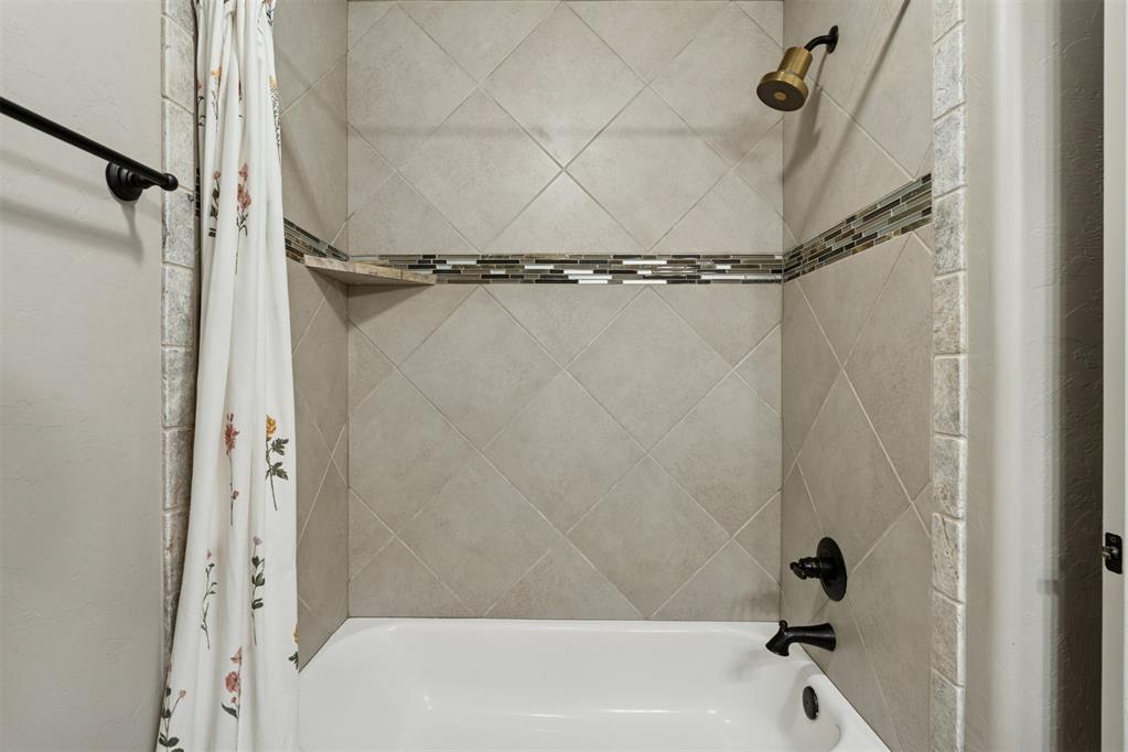 14612 Doulton Circle