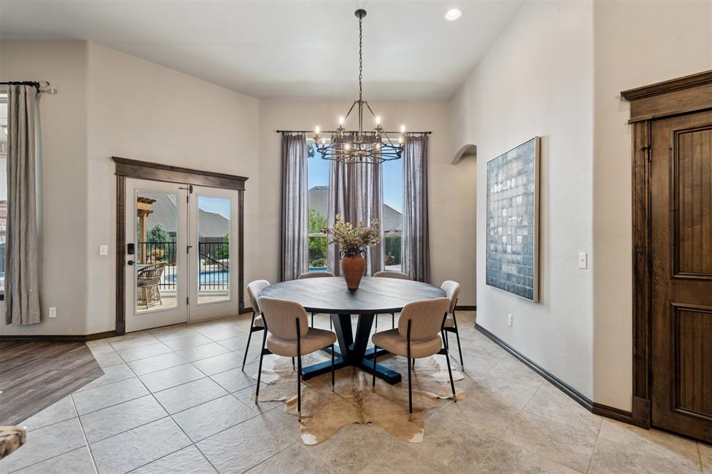 14612 Doulton Circle