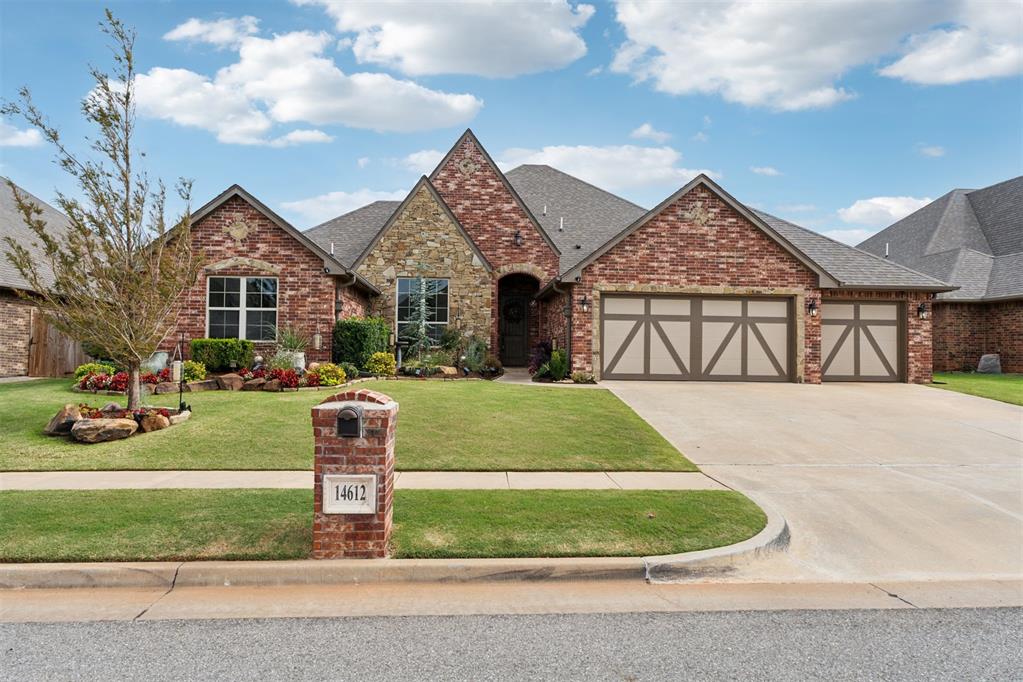 14612 Doulton Circle