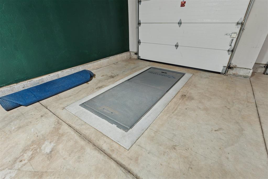 14612 Doulton Circle