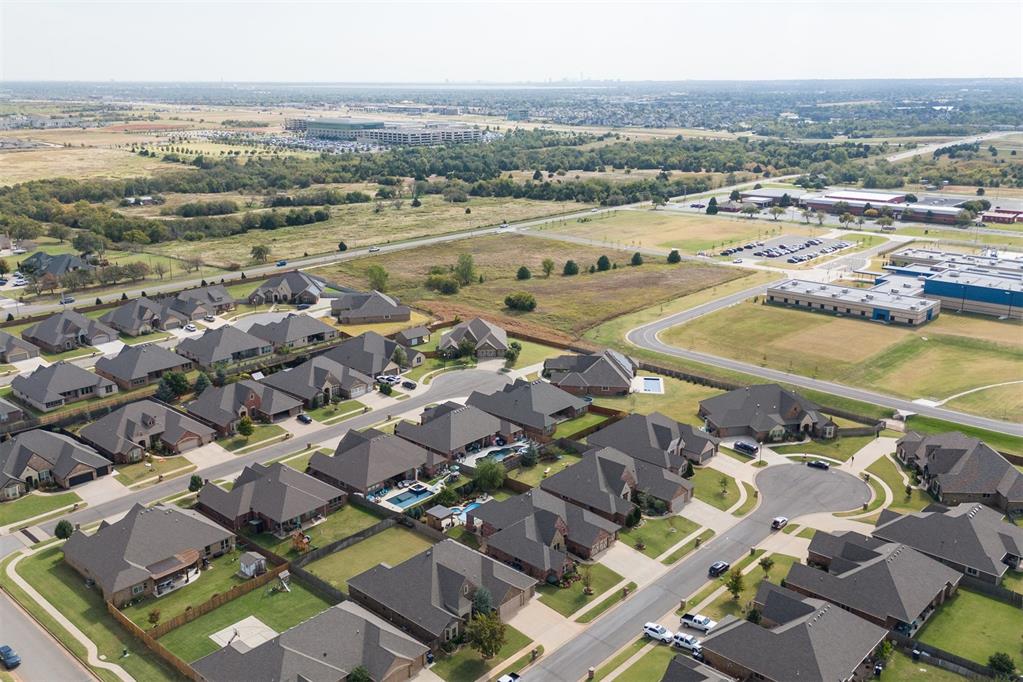 14612 Doulton Circle