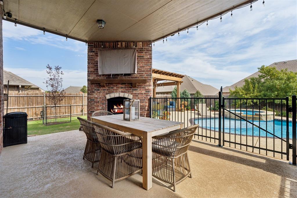 14612 Doulton Circle