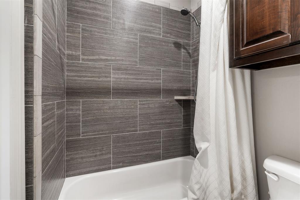 21959 Villagio Drive