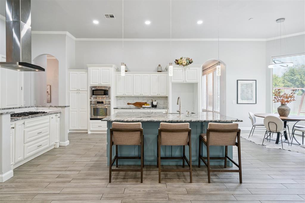 2600 Roxburgh Court