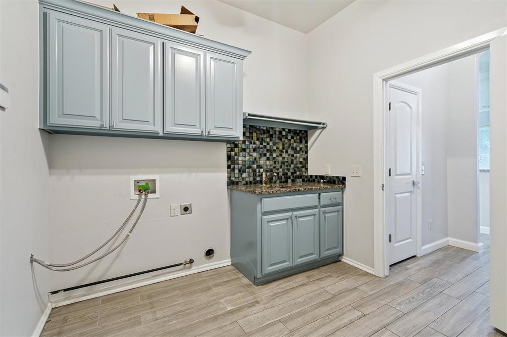 2600 Roxburgh Court
