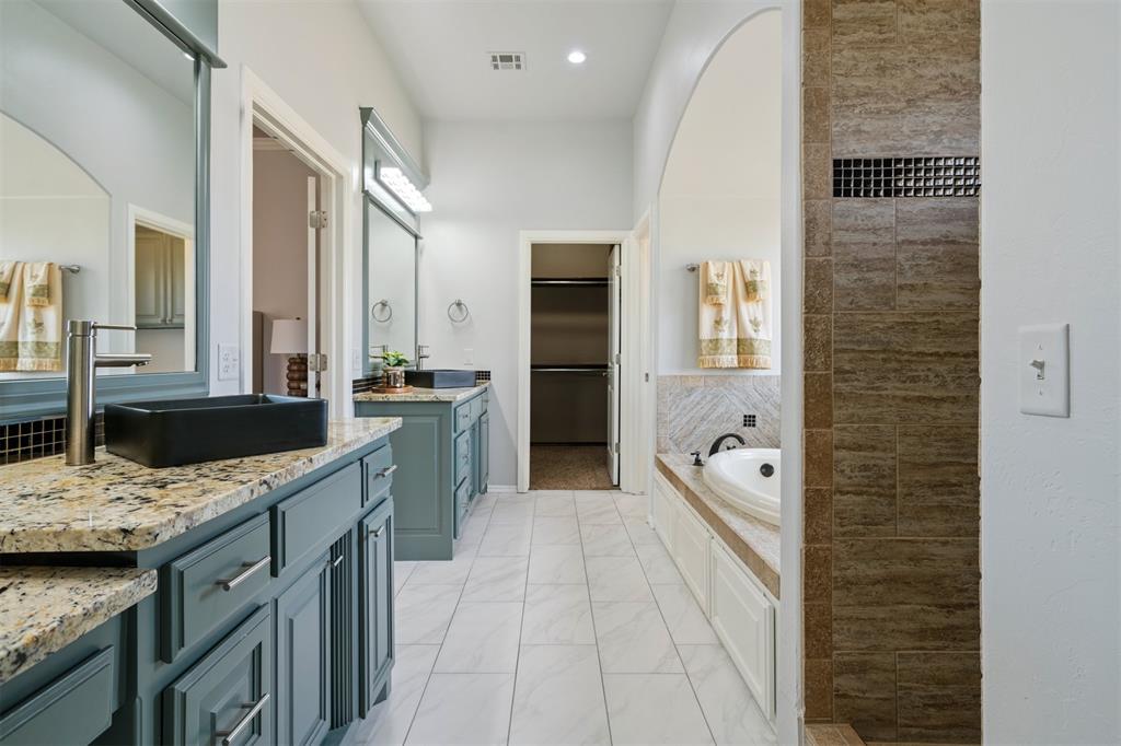 2600 Roxburgh Court