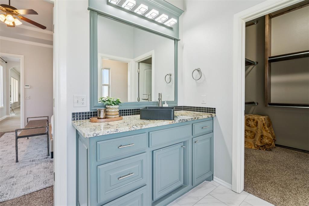 2600 Roxburgh Court