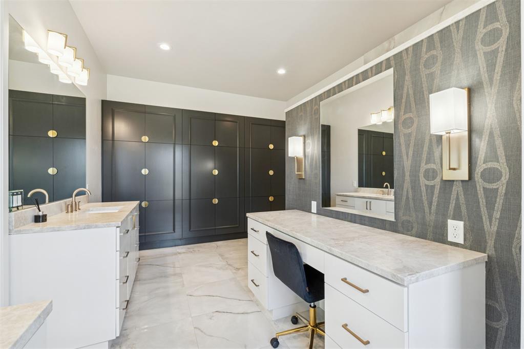 2700 Cherry Glen Drive