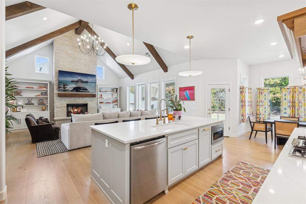 2932 Sandstone Ridge