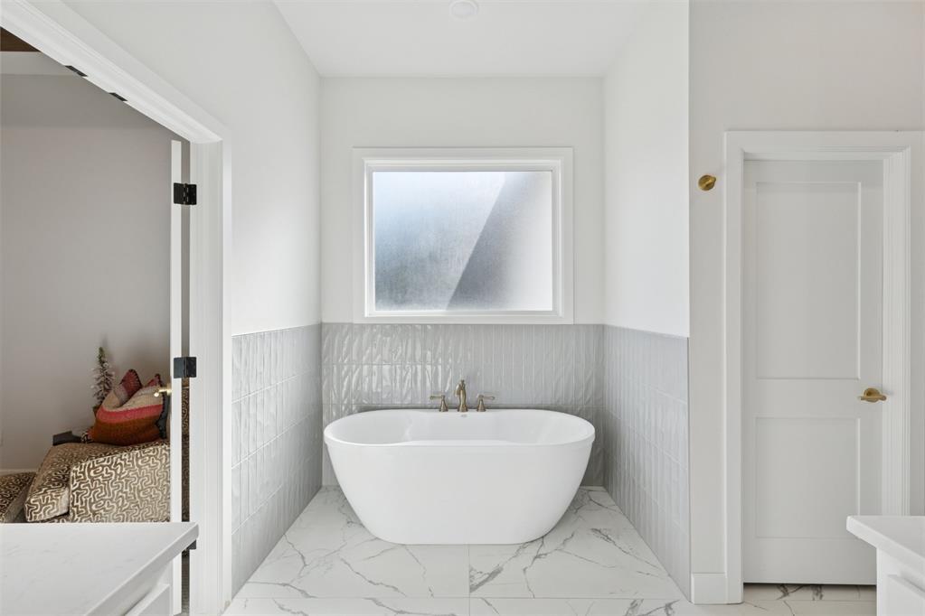 2932 Sandstone Ridge