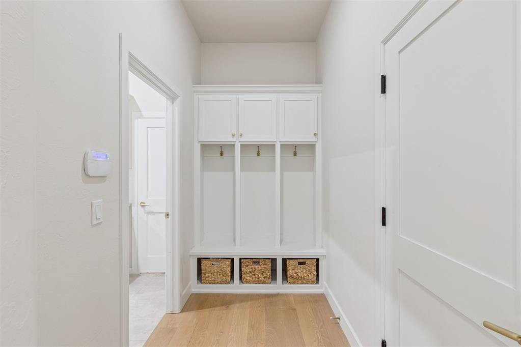 2932 Sandstone Ridge