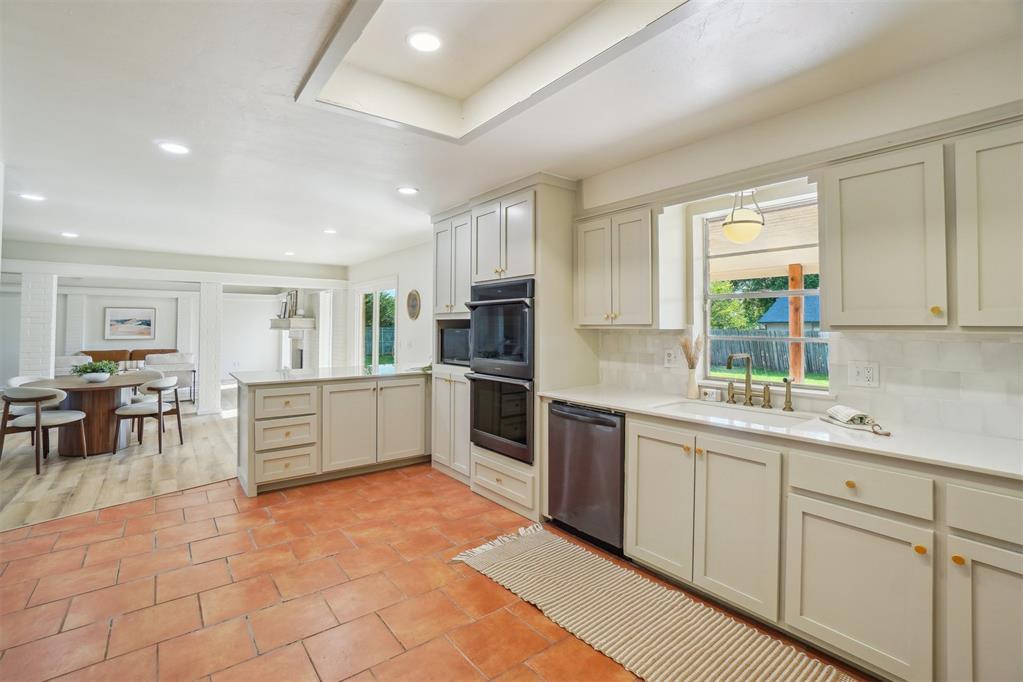 12413 Arrowhead Terrace