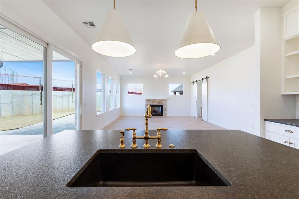 6000 Frankie Lynn Lane