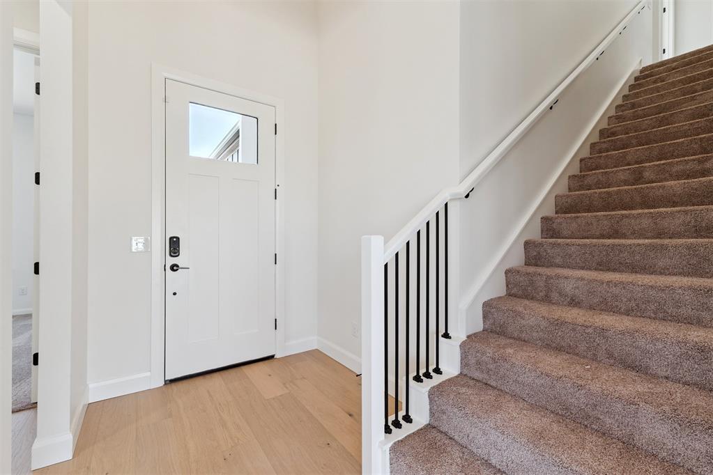 6000 Frankie Lynn Lane