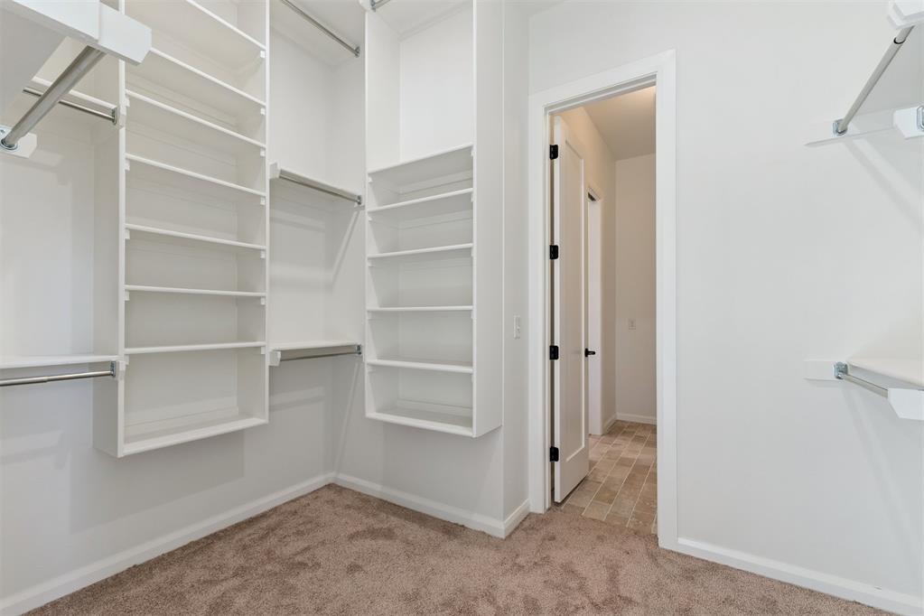 6000 Frankie Lynn Lane