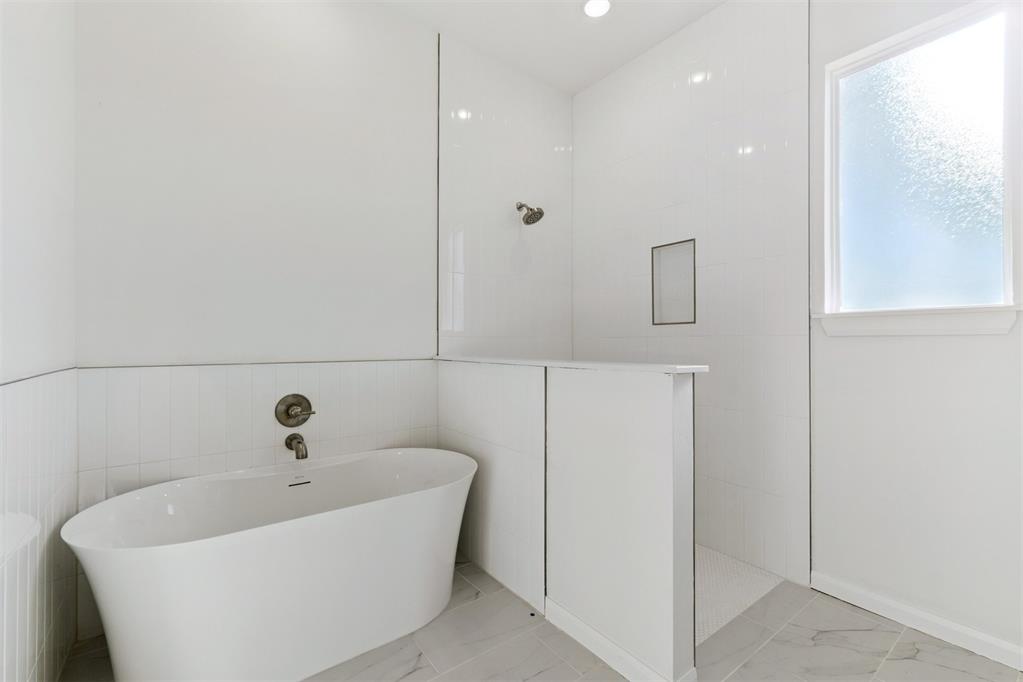 6000 Frankie Lynn Lane