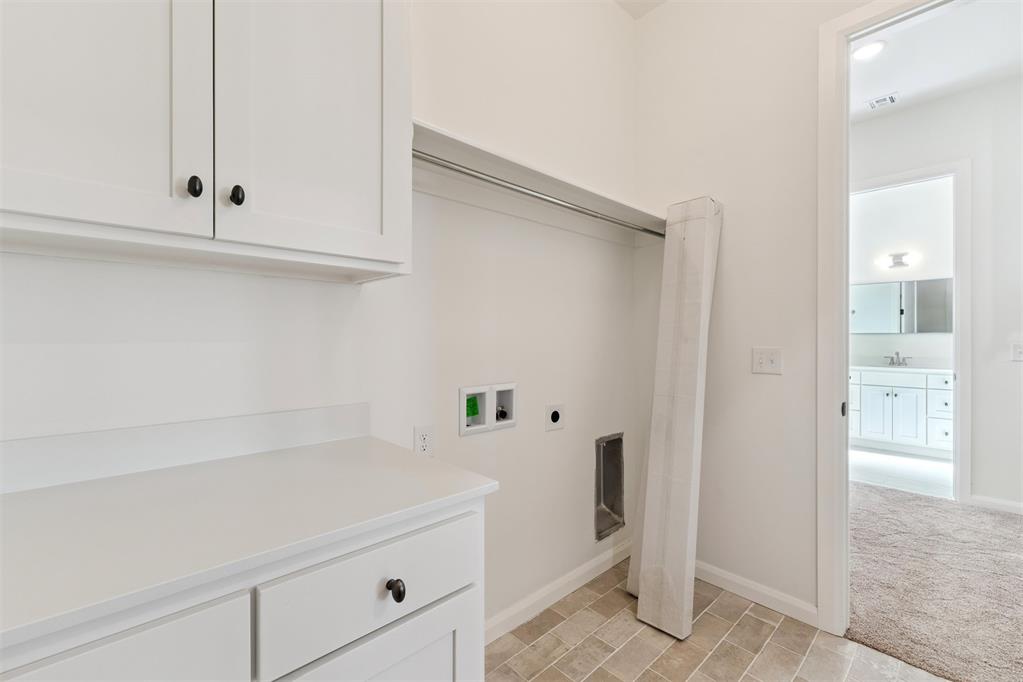 6000 Frankie Lynn Lane